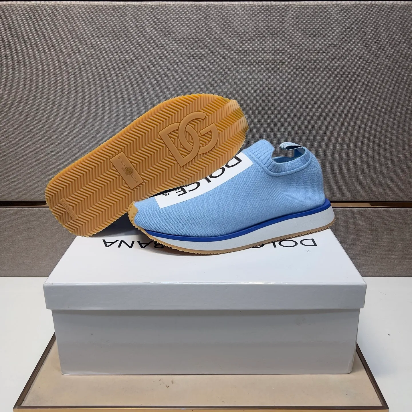 ⬛️Men's men's shoes💰p420【DG～】couple casual shoes 2025z cabinet sales simultaneously 🔶Size: 35-44#️⃣ 🔷7 colors🔜The upper is made of multi-material splicing➕Mesh lining, comfortable and breathable, sole: original comfortable, wear-resistant and non-slip outsole, ⚠️Real shot📱Photographed🎬The real thing is better📢📢📢